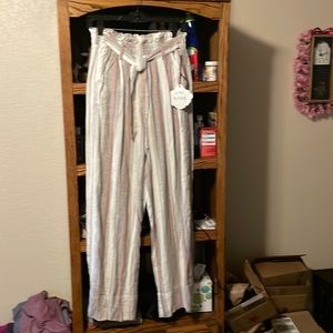 Casual Knox Rose pants with tie in front